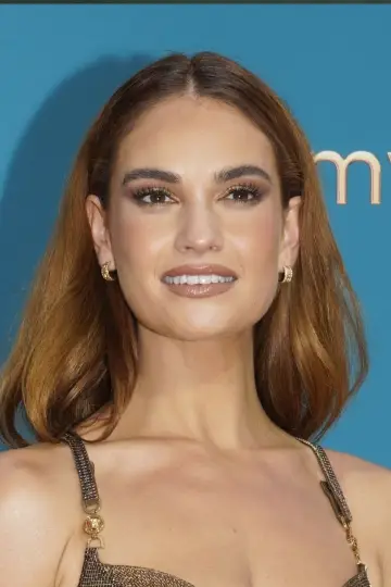 Фото Лілі Джеймс (Lily James) #32747