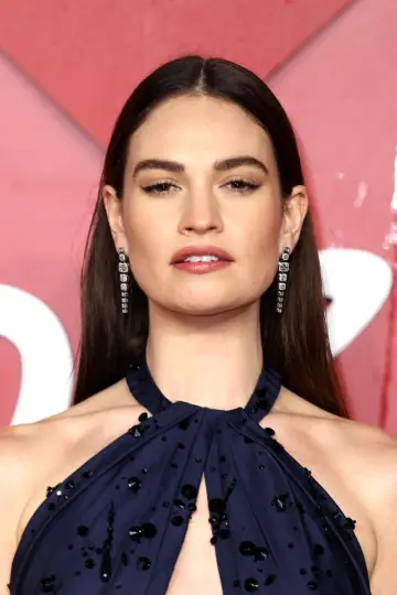Фото Лілі Джеймс (Lily James) #66195