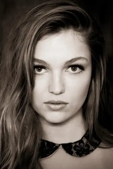 Фото Лілі Сіммонс (Lili Simmons) #120669