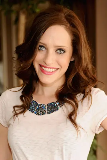 Фото Карлі Чайкін (Carly Chaikin) #107053