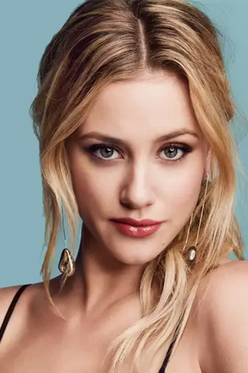 Фото Лілі Рейнхарт (Lili Reinhart) #74084