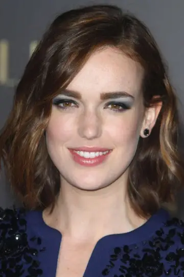 Фото  (Elizabeth Henstridge) #285850