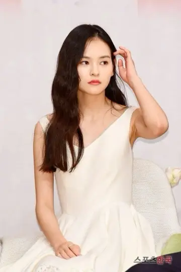 Фото  (Kim Yoon-hye) #316401