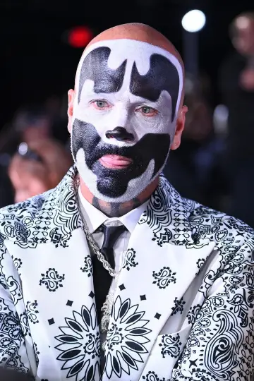 Фото  (Shaggy 2 Dope) #407021