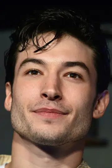 Фото Езра Міллер (Ezra Miller) #5611