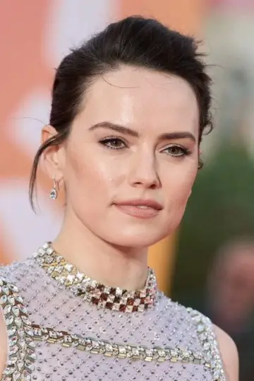 Фото Дейзі Рідлі (Daisy Ridley) #491133