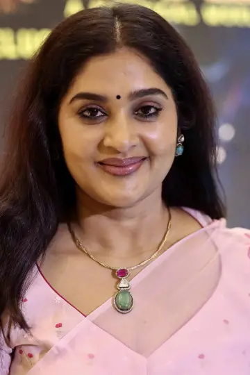 Фото Мамілла Шайладжа Прія (Shailaja Priya) #665610