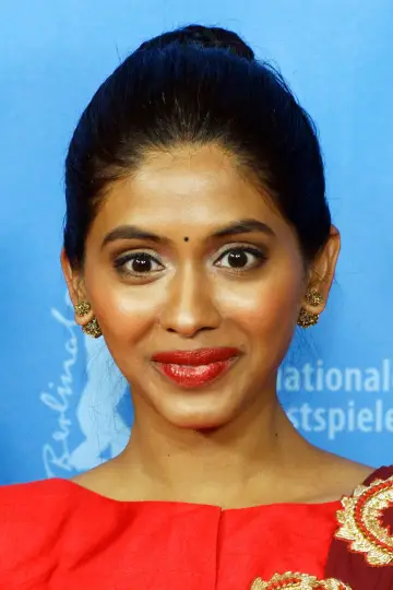 Фото Анджалі Патіл (Anjali Patil) #324231
