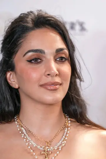 Фото Кіара Адвані (Kiara Advani) #402865