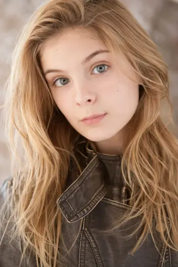 Фото Брайтон Шарбіно (Brighton Sharbino) #52470