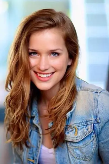 Фото Елізабет Лейл (Elizabeth Lail) #3158