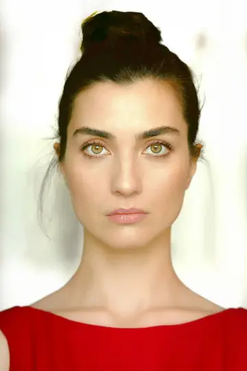 Фото  (Tuba Büyüküstün) #341095
