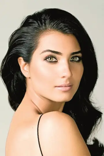 Фото  (Tuba Büyüküstün) #341097