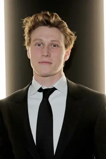 Фото Джордж Маккей (George MacKay) #46654