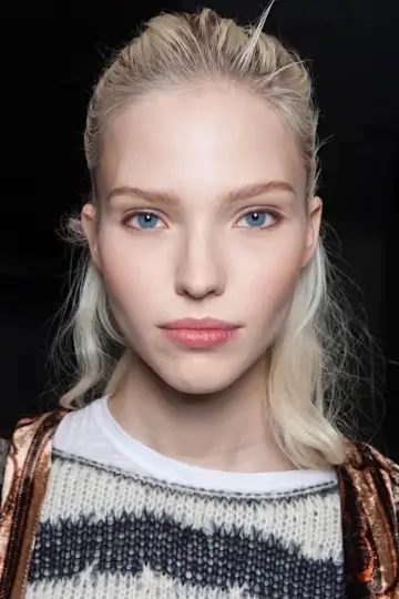 Фото Саша Лусс (Sasha Luss) #42717