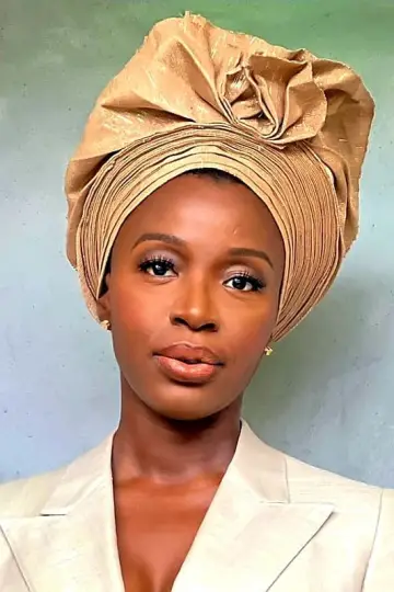 Фото  (Folake Olowofoyeku) #228417