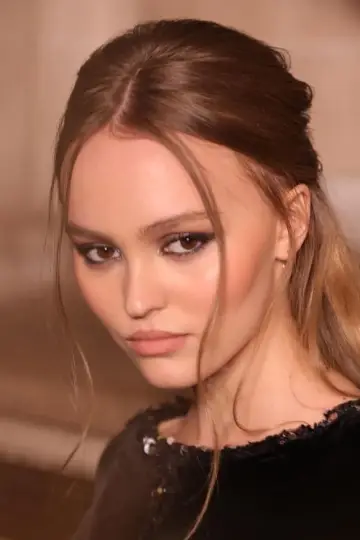 Фото Лілі-Роуз Депп (Lily-Rose Depp) #89575
