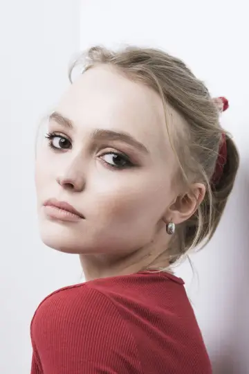 Фото Лілі-Роуз Депп (Lily-Rose Depp) #89577