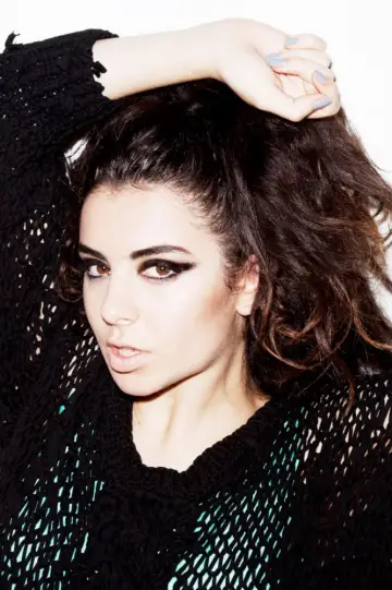 Фото Шарлот Емма Ейчісон (Charli xcx) #24008