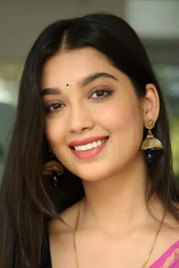 Фото  (Digangana Suryavanshi) #438915
