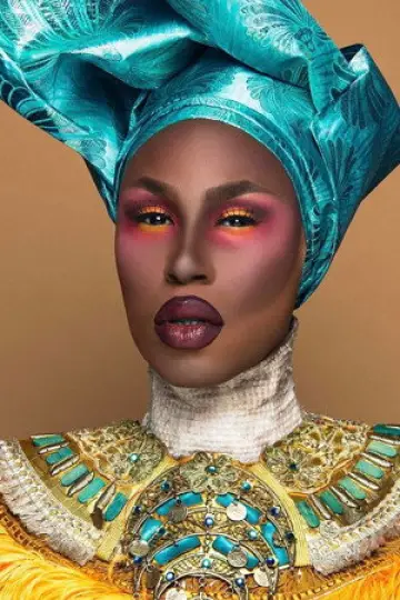 Фото  (Shea Couleé) #450768
