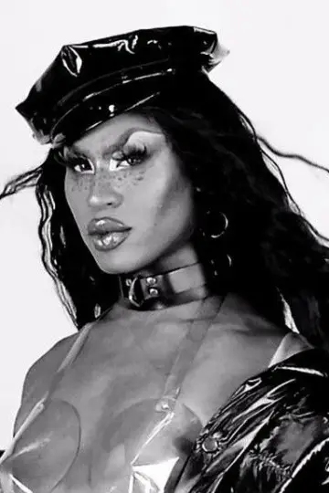Фото  (Shea Couleé) #450771