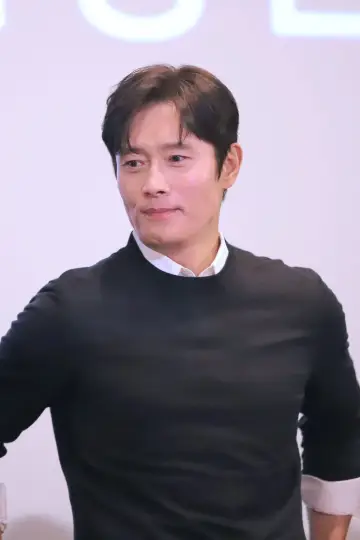Фото Лі Бьон Хон (Lee Byung-hun) #65979
