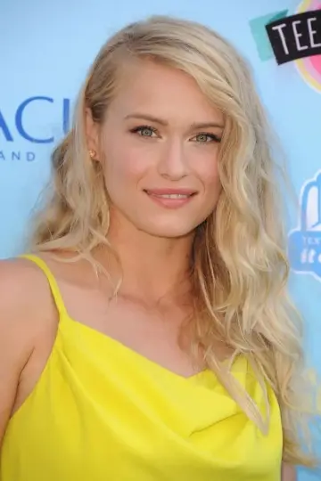 Фото Левен Рамбін (Leven Rambin) #21603