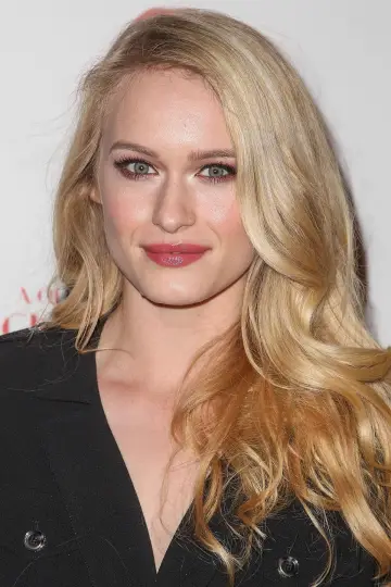 Фото Левен Рамбін (Leven Rambin) #21606