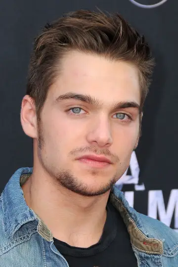 Фото Ділан Спрейбері (Dylan Sprayberry) #49919