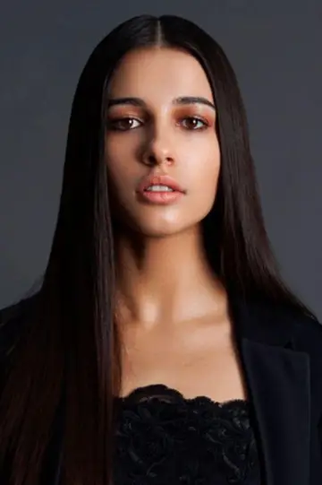 Фото Наомі Скотт (Naomi Scott) #20557