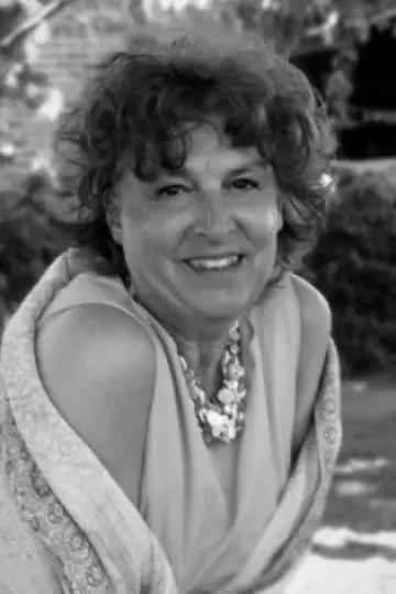 Фото Suzanne Desrocher-Romero
