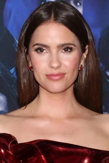 Фото Шеллі Хенніг (Shelley Hennig) #74856