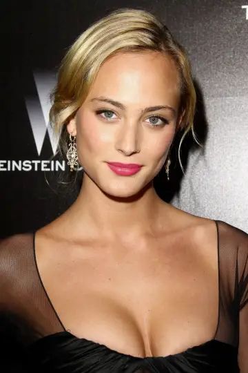 Фото Нора Арнезедер (Nora Arnezeder) #100386