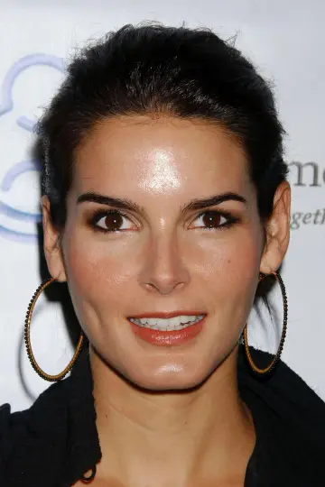 Фото Енджі Хармон (Angie Harmon) #100633