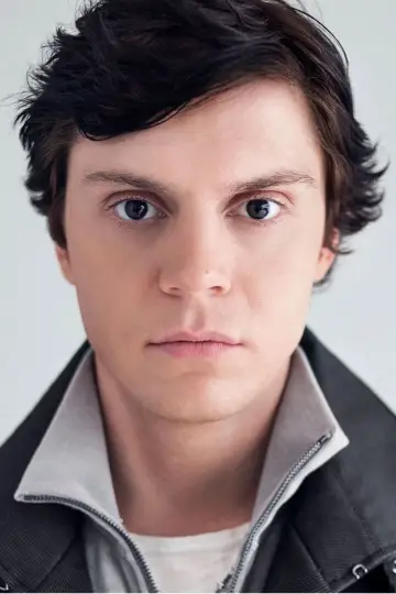 Фото Еван Пітерс (Evan Peters) #662