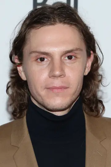 Фото Еван Пітерс (Evan Peters) #663