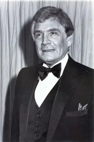 Фото Джин Баррі (Gene Barry) #28195