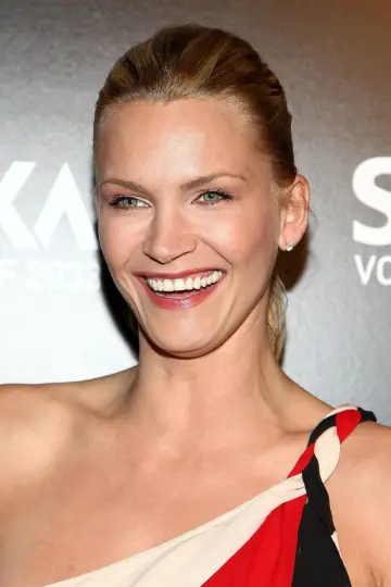 Фото Наташа Хенстрідж (Natasha Henstridge) #103549