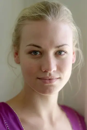 Фото Івонн Страховскі (Yvonne Strahovski) #15065