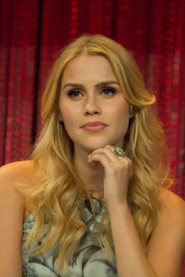 Фото Клер Голт (Claire Holt) #150690