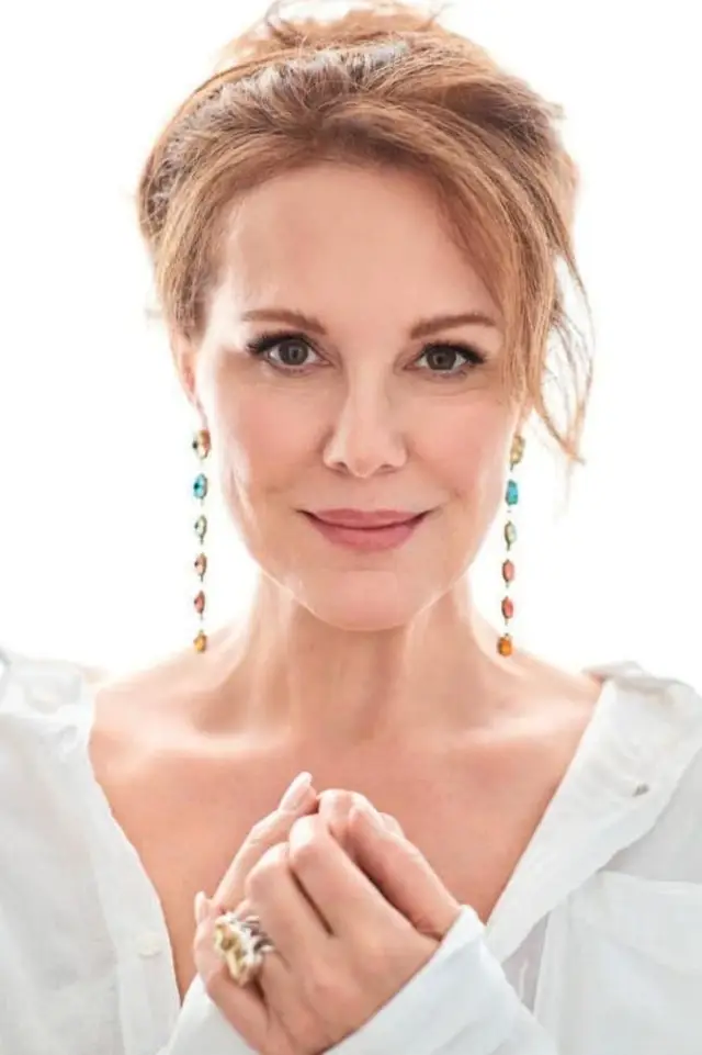 Фото Елізабет Перкінс (Elizabeth Perkins)