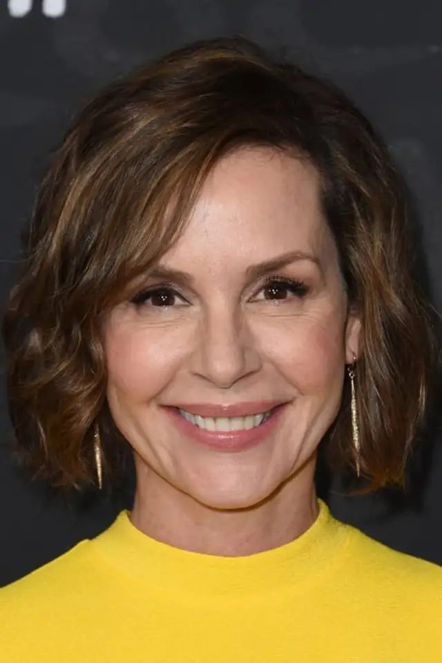 Фото Ембет Девідц (Embeth Davidtz)