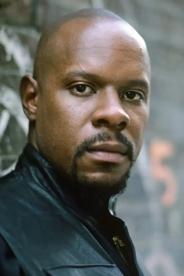 Фото Евері Брукс (Avery Brooks)