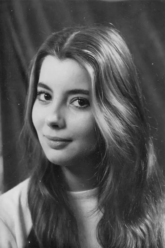 Фото Жаклін Сассар (Jacqueline Sassard)