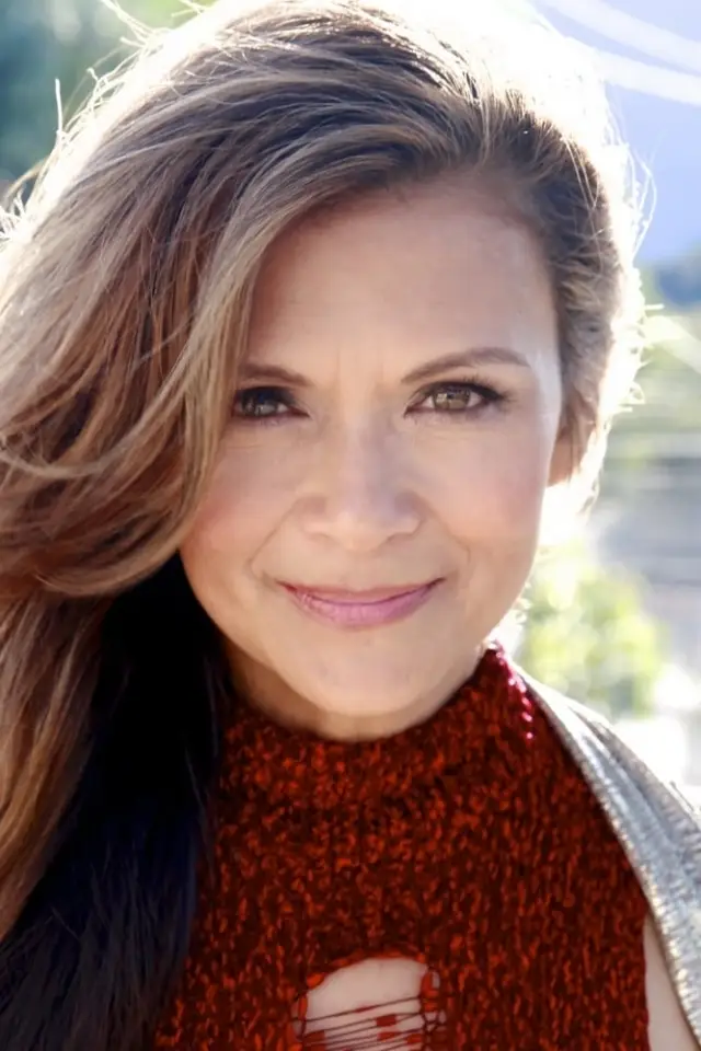Фото Ная Піплз (Nia Peeples)