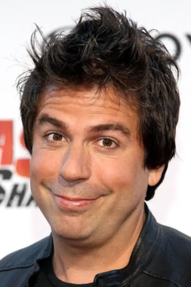 Фото  (Greg Giraldo)