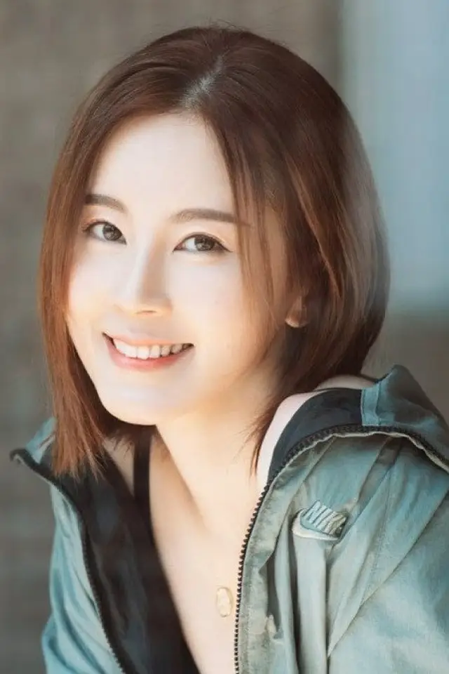 Фото  (Theresa Fu Wing)