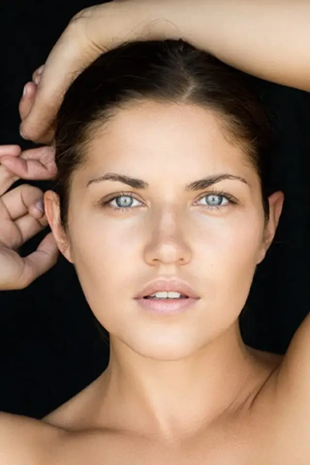 Фото Маріка Домінчик (Marika Dominczyk)