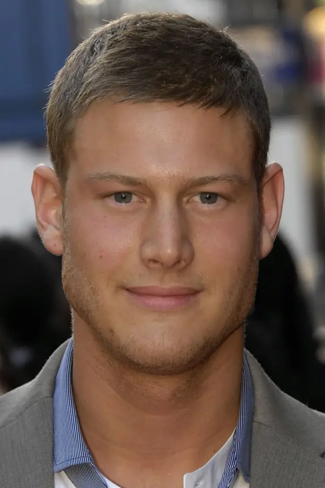 Фото Том Гоппер (Tom Hopper)